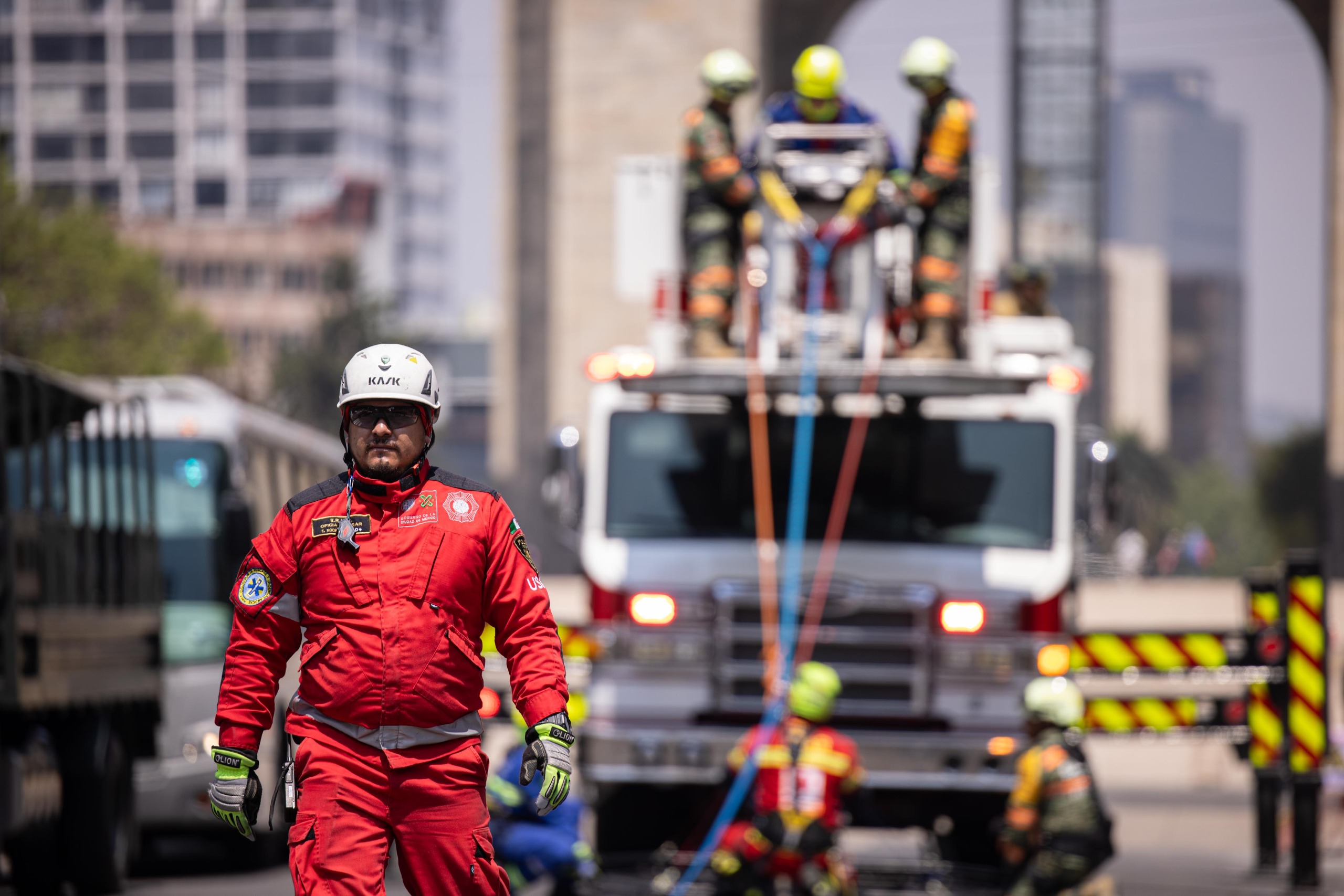 Brugada presume éxito del Macro Simulacro; meta ahora es evacuar en menos de un minuto