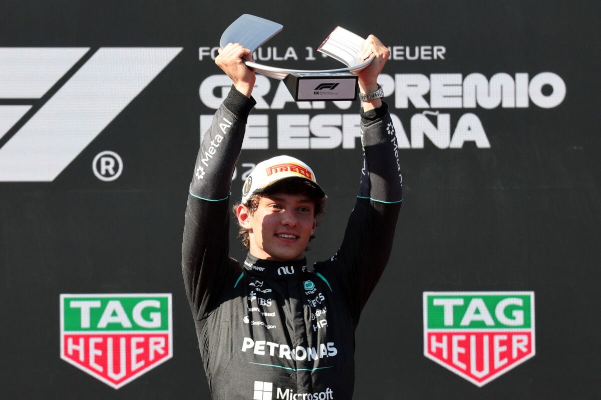 Antonelli gana el GP de España y amplía su liderato en F1