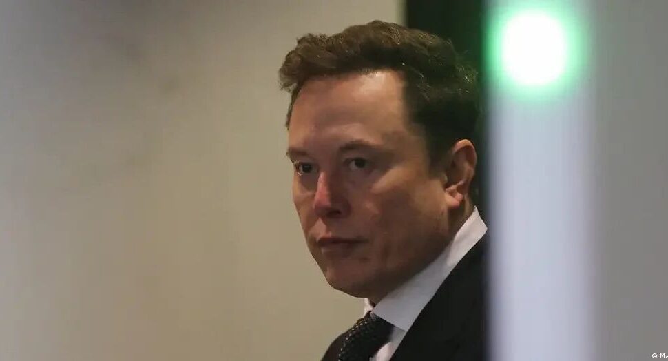 Elon Musk amenaza con demandar por documental sobre su vida