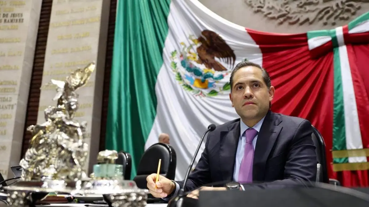Raúl Bolaños llama a debatir con respeto la reforma que limitaría la doble nacionalidad para gobernar